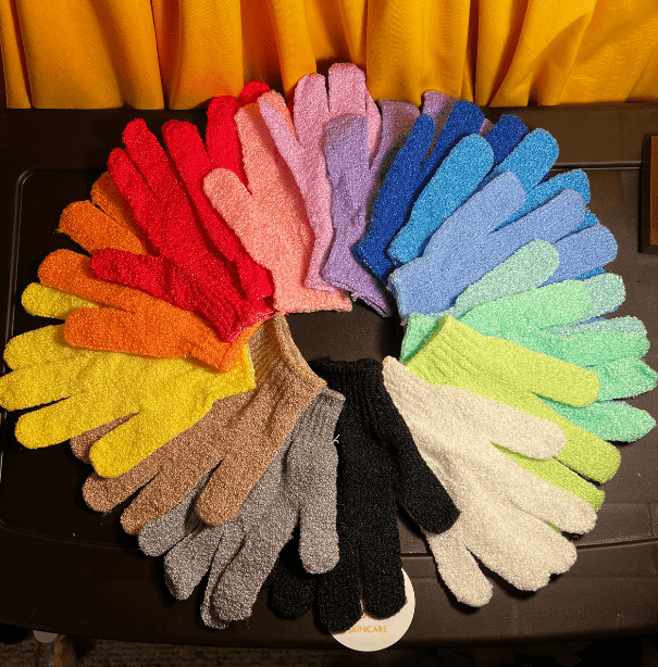 Colorful exfoliating Gloves